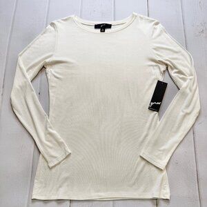 NWT - GNW - Women’s White Long Sleeve Top - Size Medium.